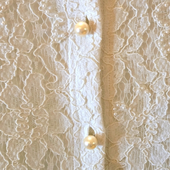 White Pearl & Lace Lisa Ashley Long Sleeve Blouse Size Medium - Picture 6 of 16